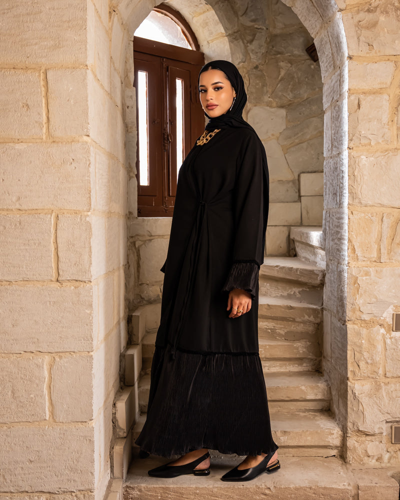 Pleated End Abaya - Black